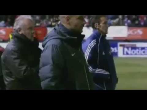 Pep Guardiola talking with referee about offside